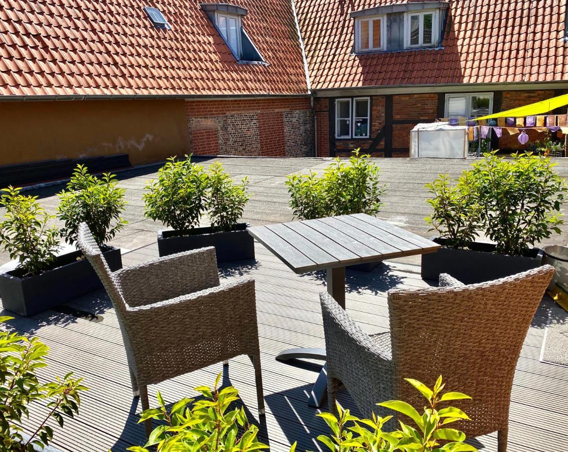 Schoene Ferienwohnungen Teilweise Mit Dachterrasse Im Herzen Von Itzehoe Εξωτερικό φωτογραφία